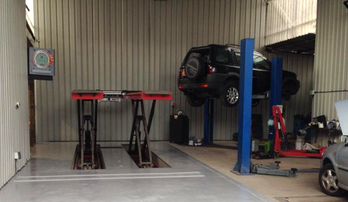 Inside Strafford Service Centre - MOT and Servicing Brighton